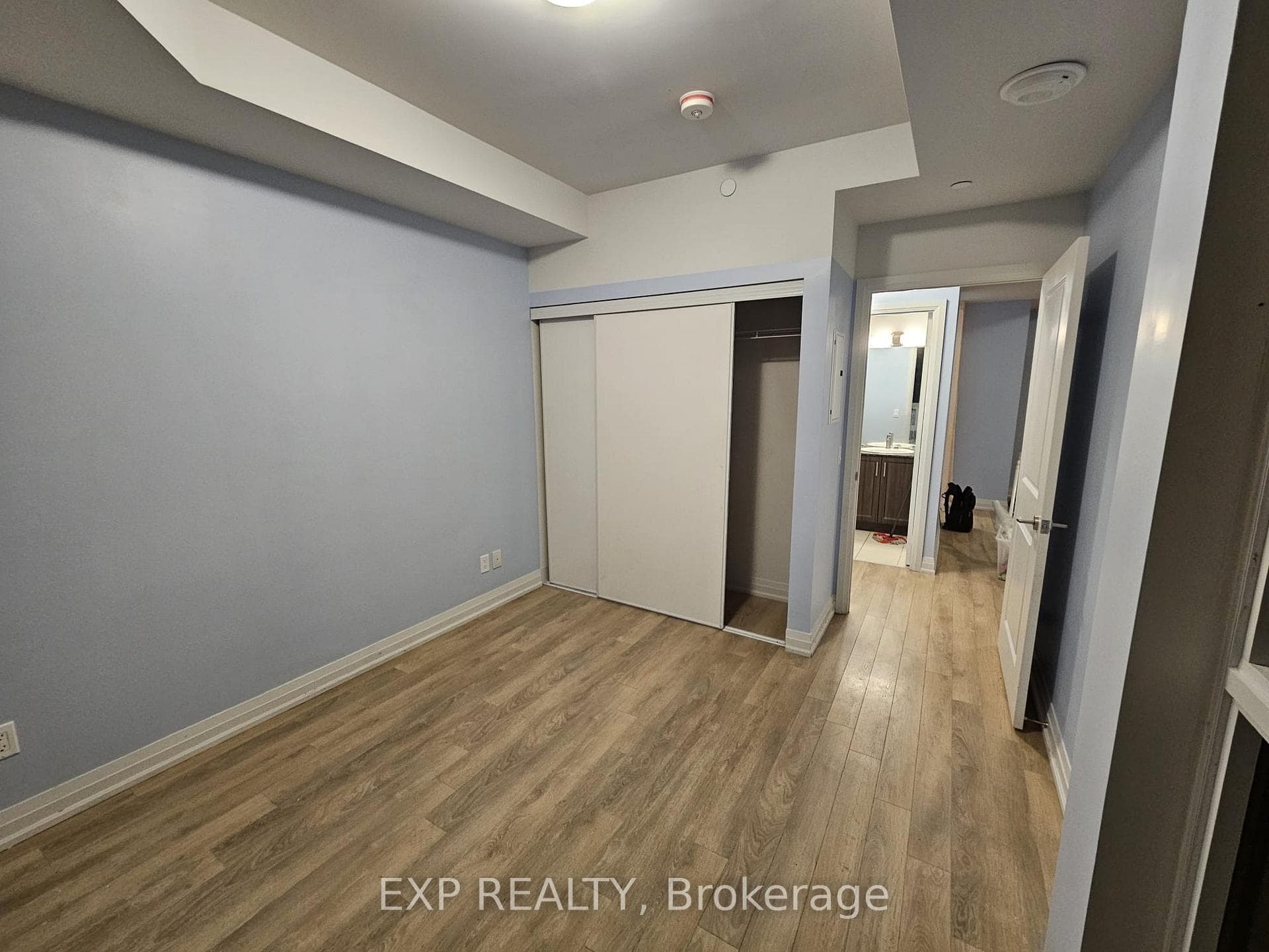10 Meadowglen Place Unit 613 photo 11