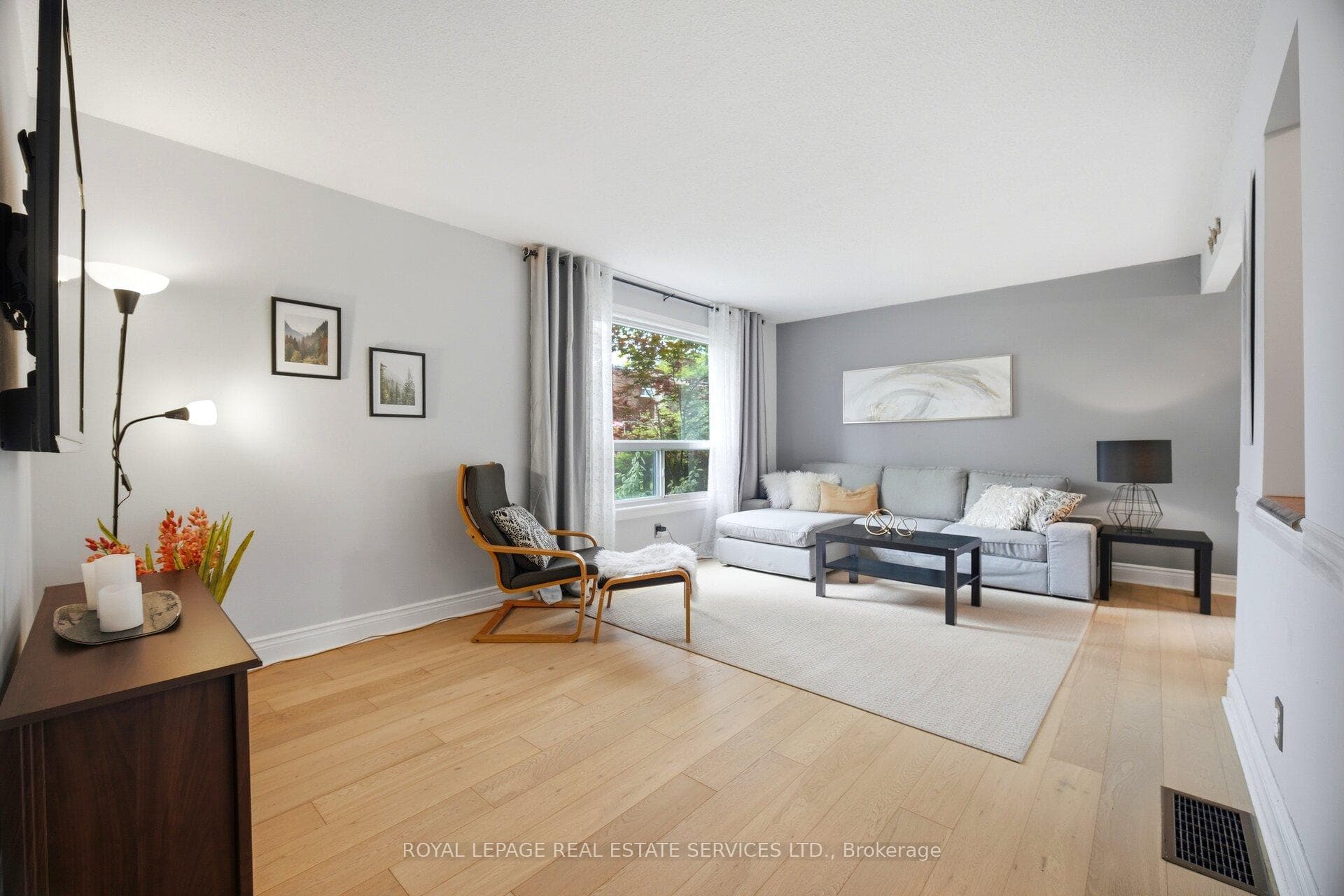 649 Francis Road Unit 3 photo 6