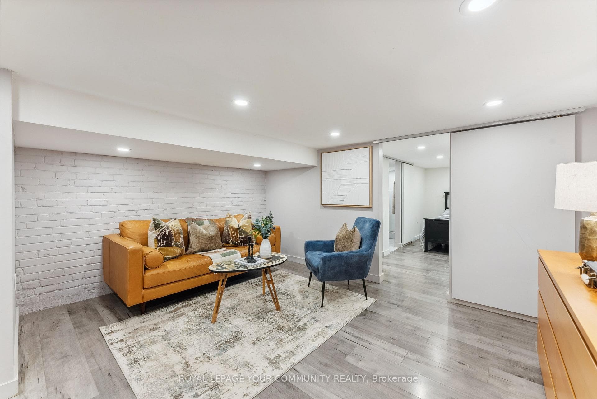 12 Lamb Avenue photo 31