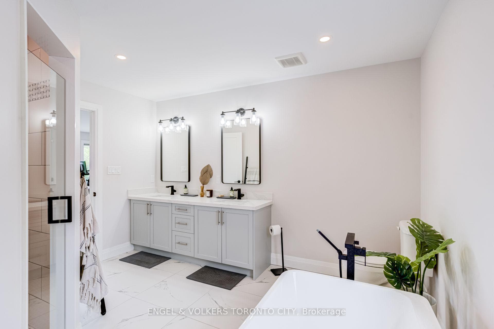 40 Glenview Avenue photo 22