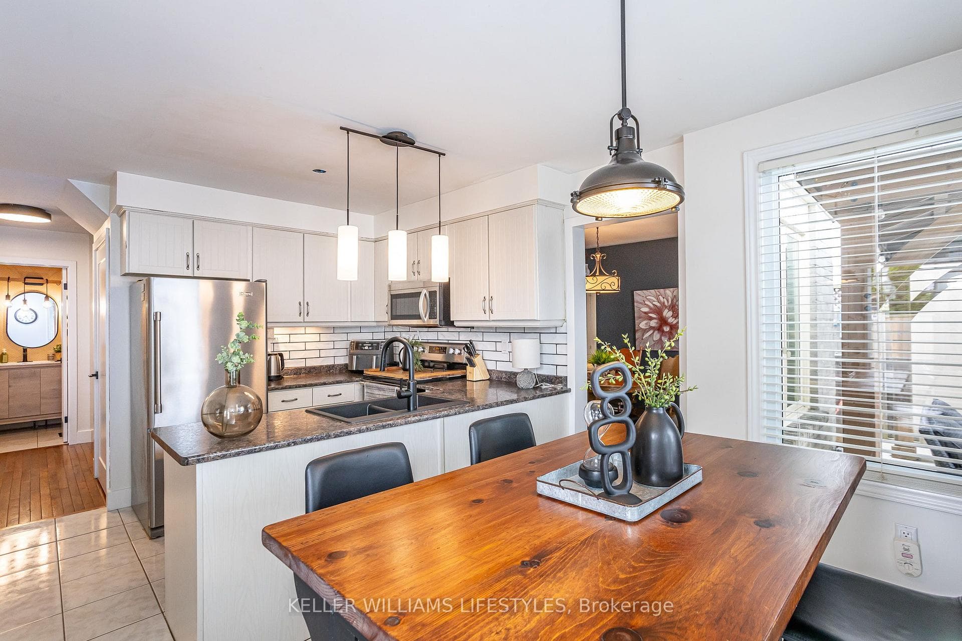 212 Bexhill Close photo 13