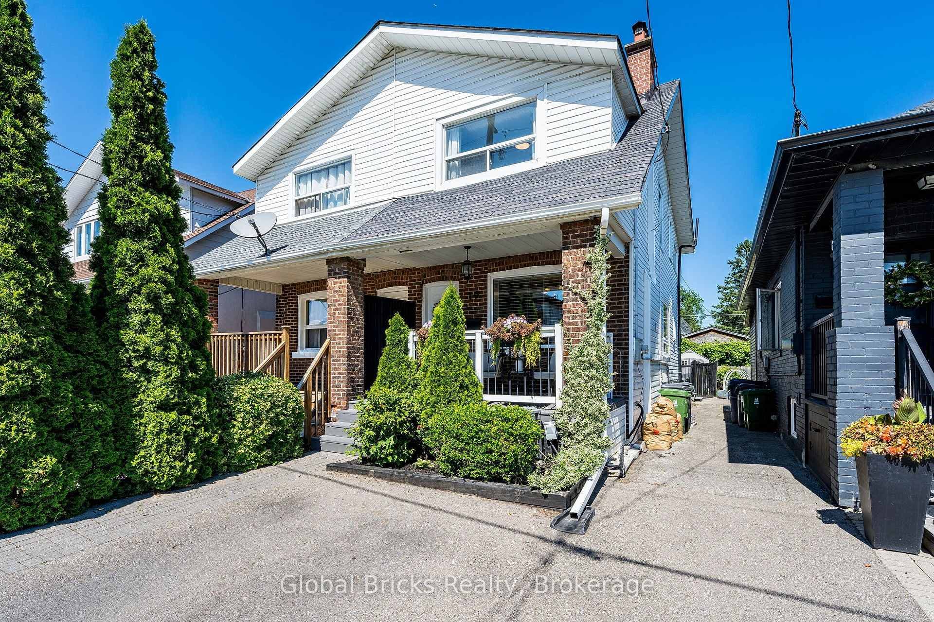 19 Elward Boulevard photo 1