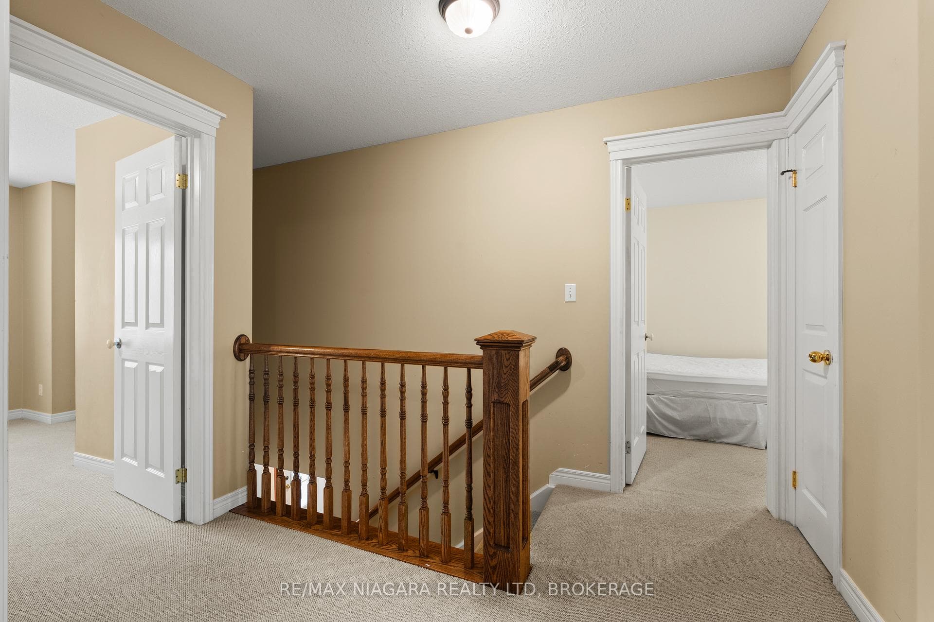 12 OAK Drive photo 21