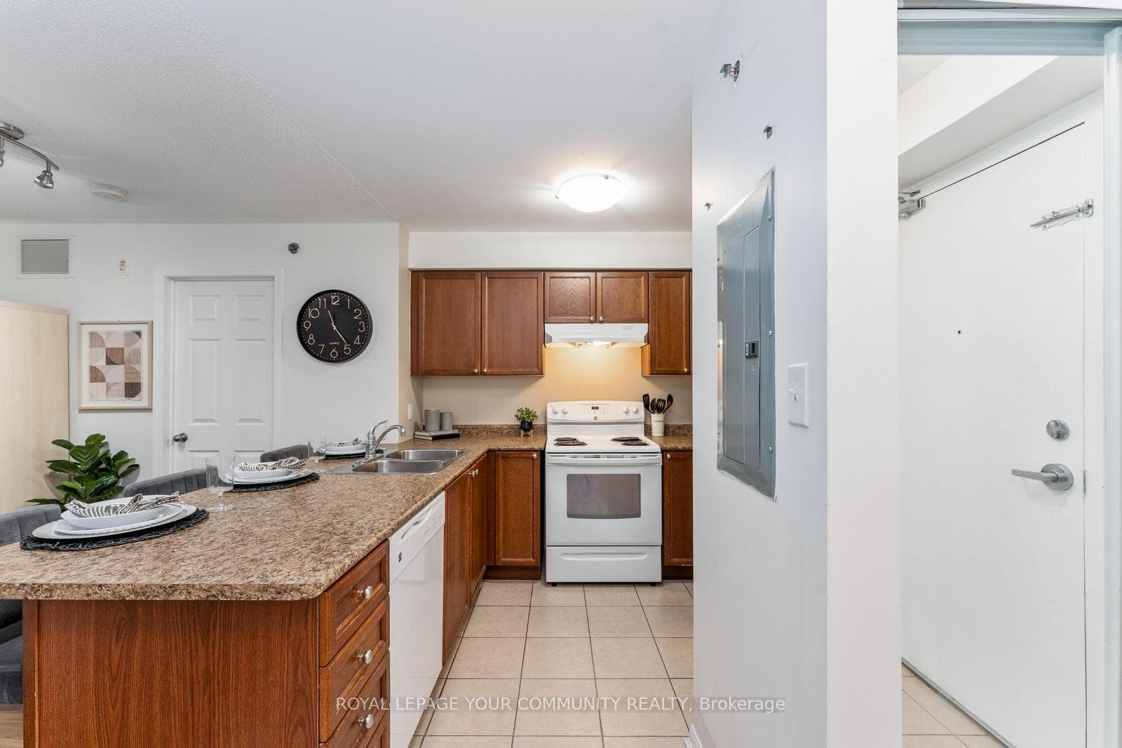 16 Westbury Road Unit 207 photo 11