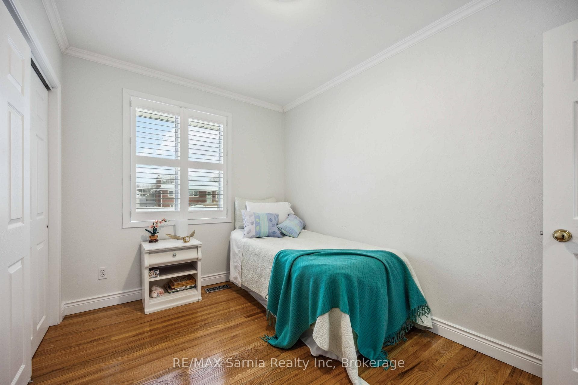 942 Hay Court photo 17
