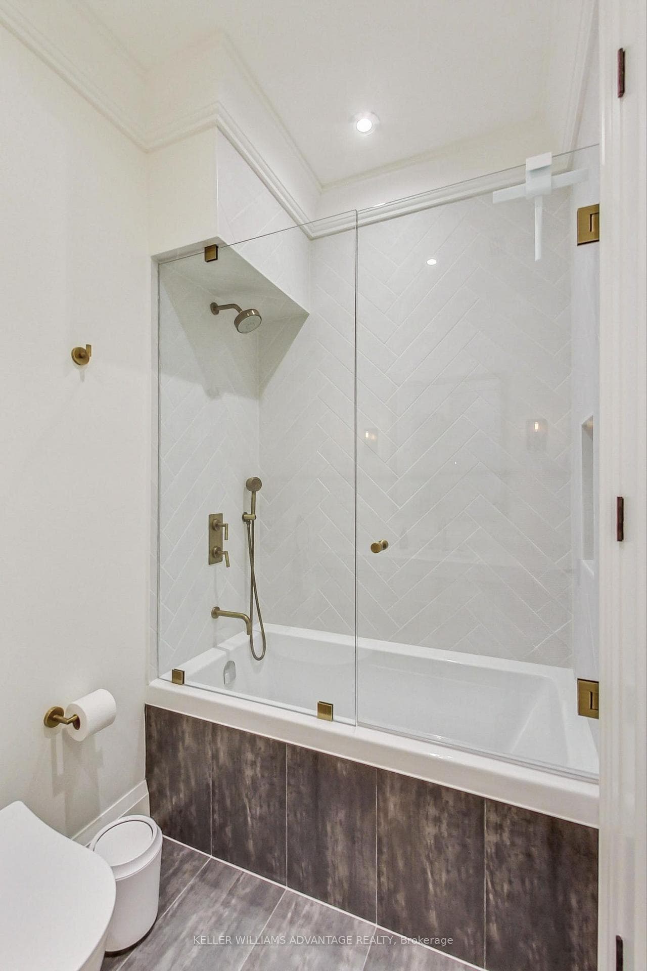 Guest Bath 2