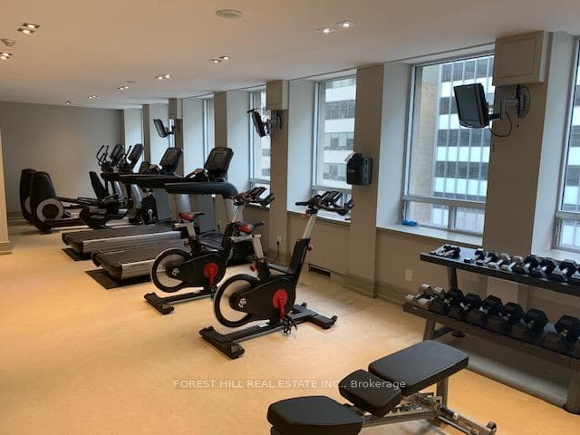 131 Bloor Street Unit 1020 photo 37