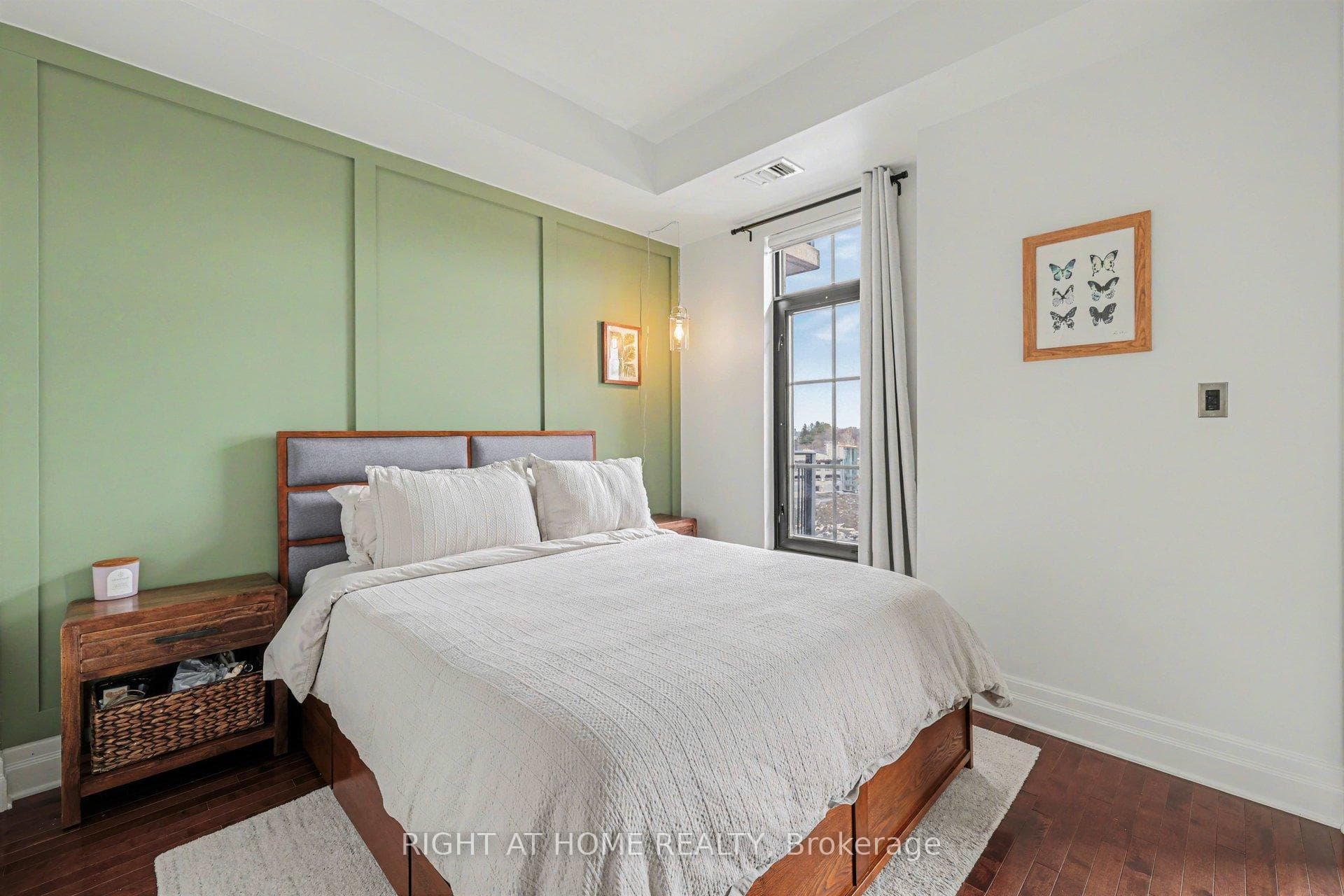 330 Loretta Avenue Unit 810 photo 16