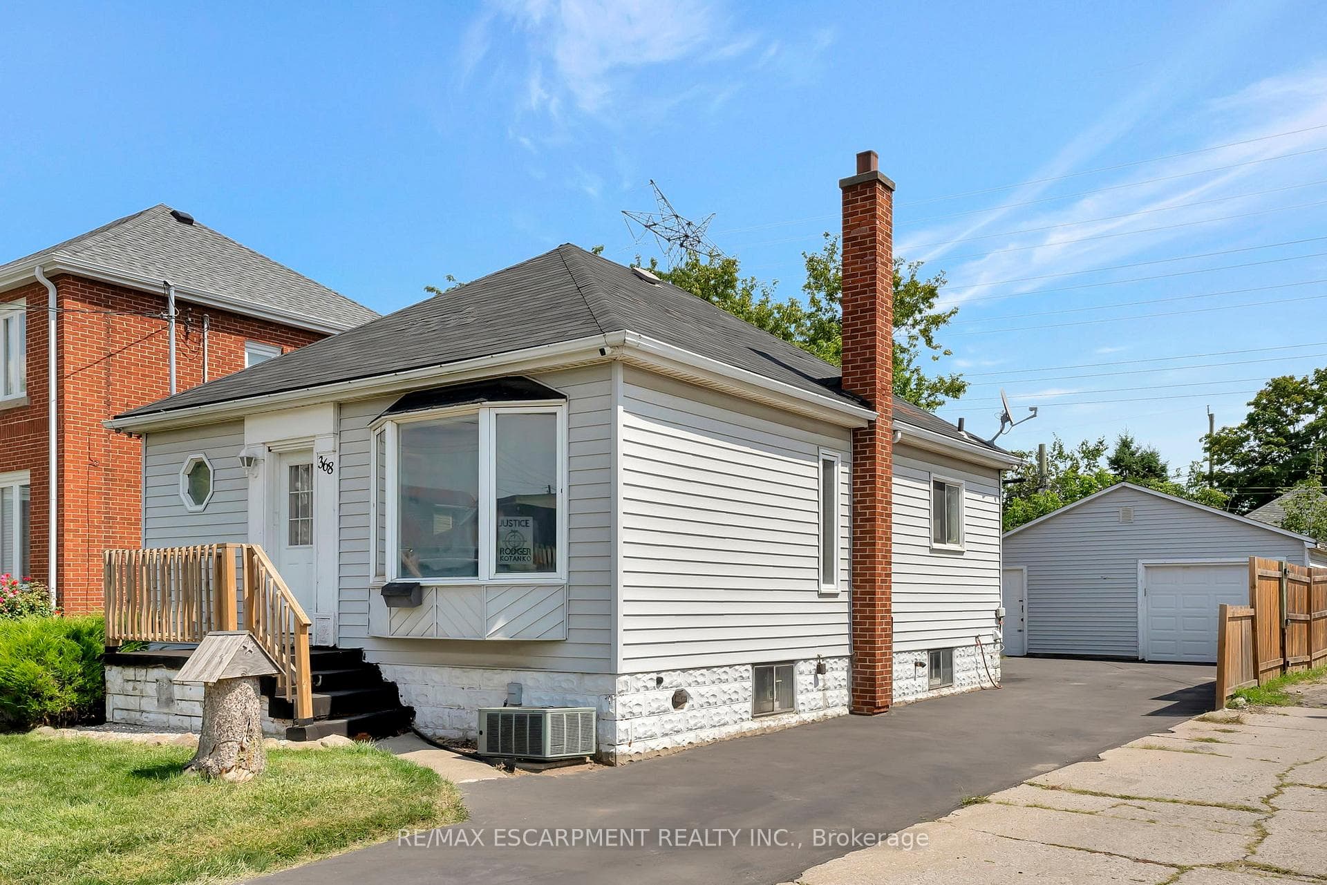 368 Paling Avenue photo 2
