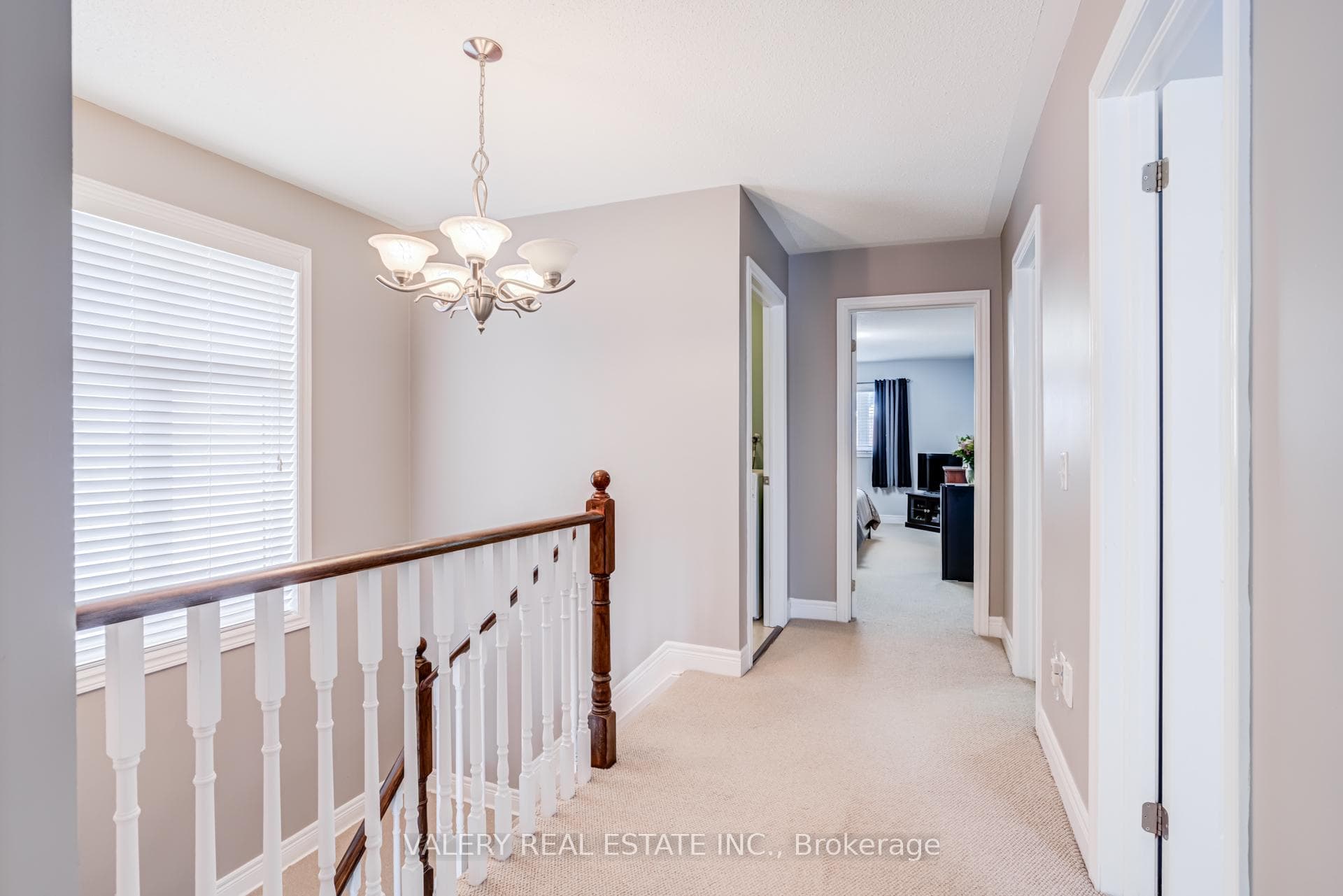 63 Bathgate Crescent photo 13