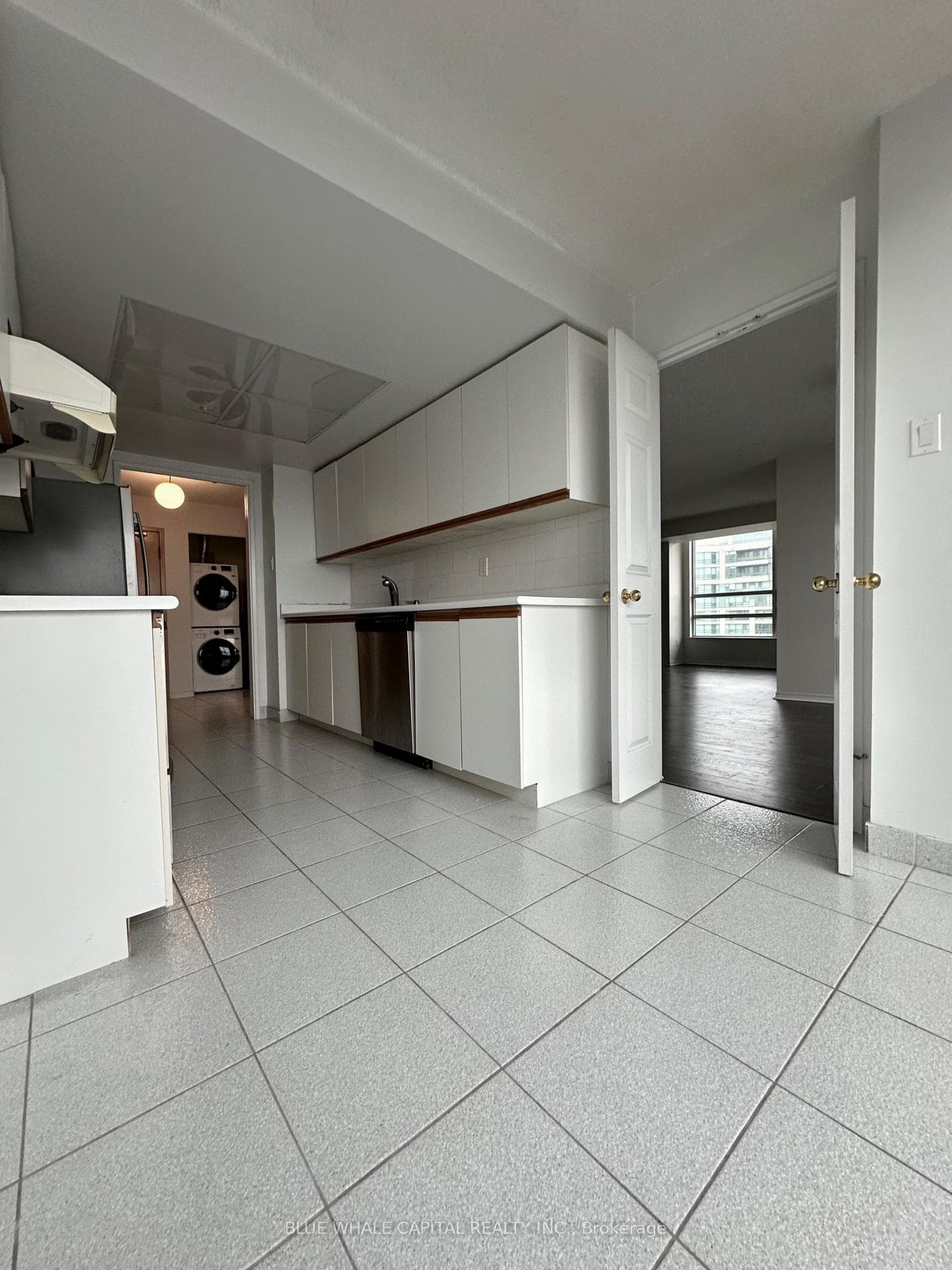 7805 Bayview Avenue Unit 1213 photo 4