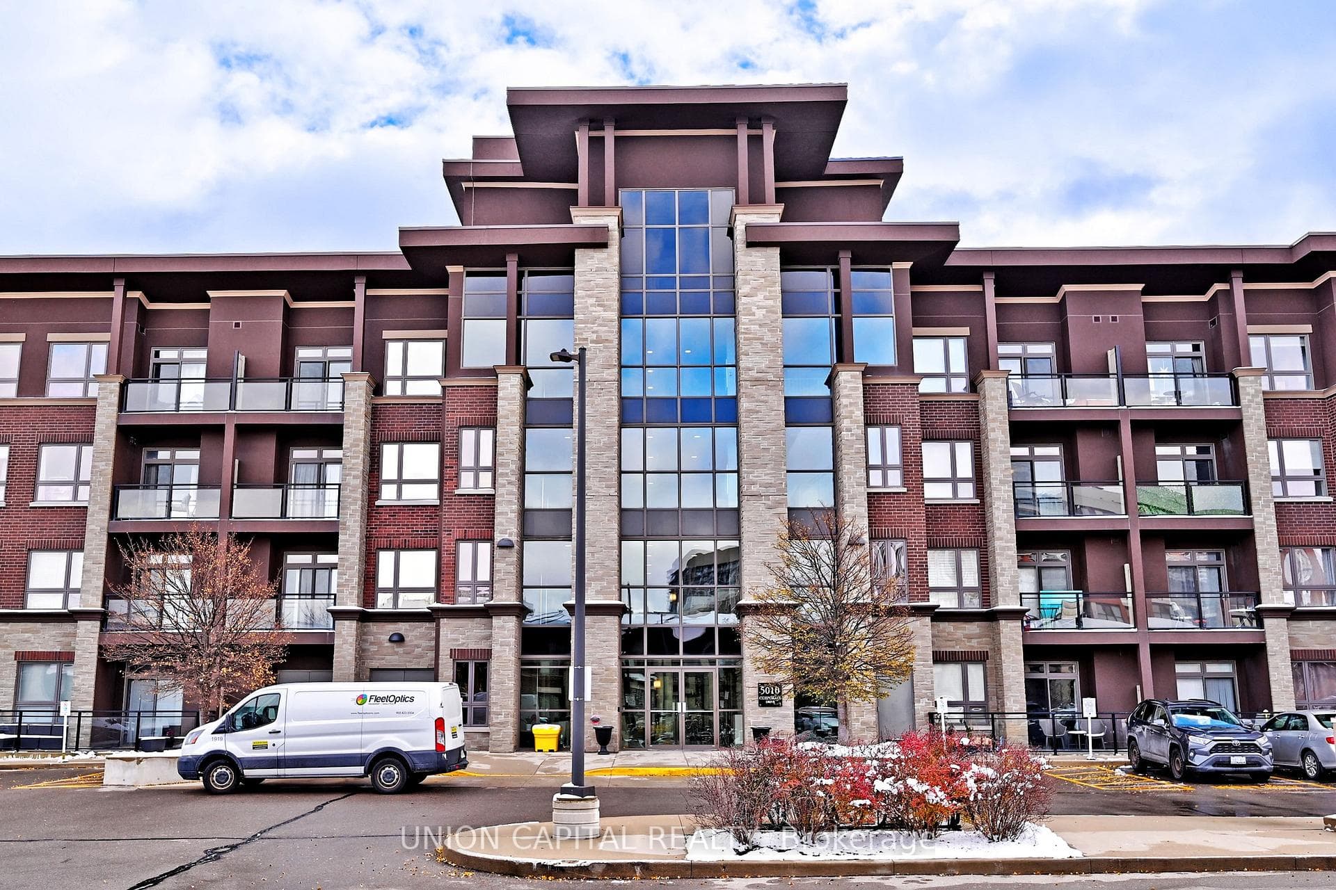 5010 Corporate Drive Unit 428 photo 4