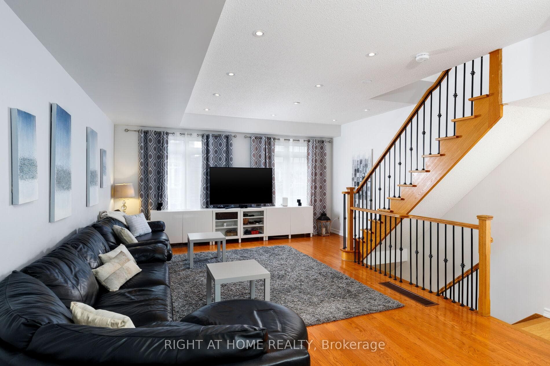 27 Ramage Lane photo 10