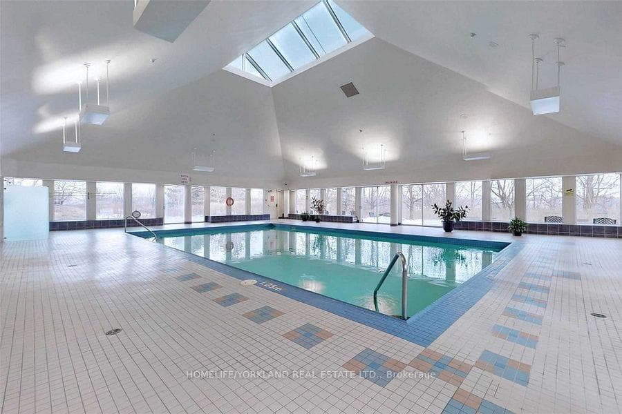 5 Concorde Place Unit 1504 photo 22