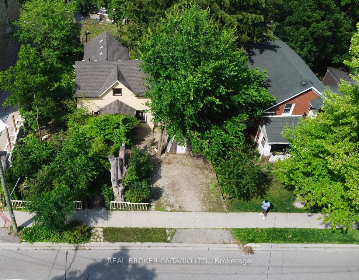 10 Riverside Drive photo 1