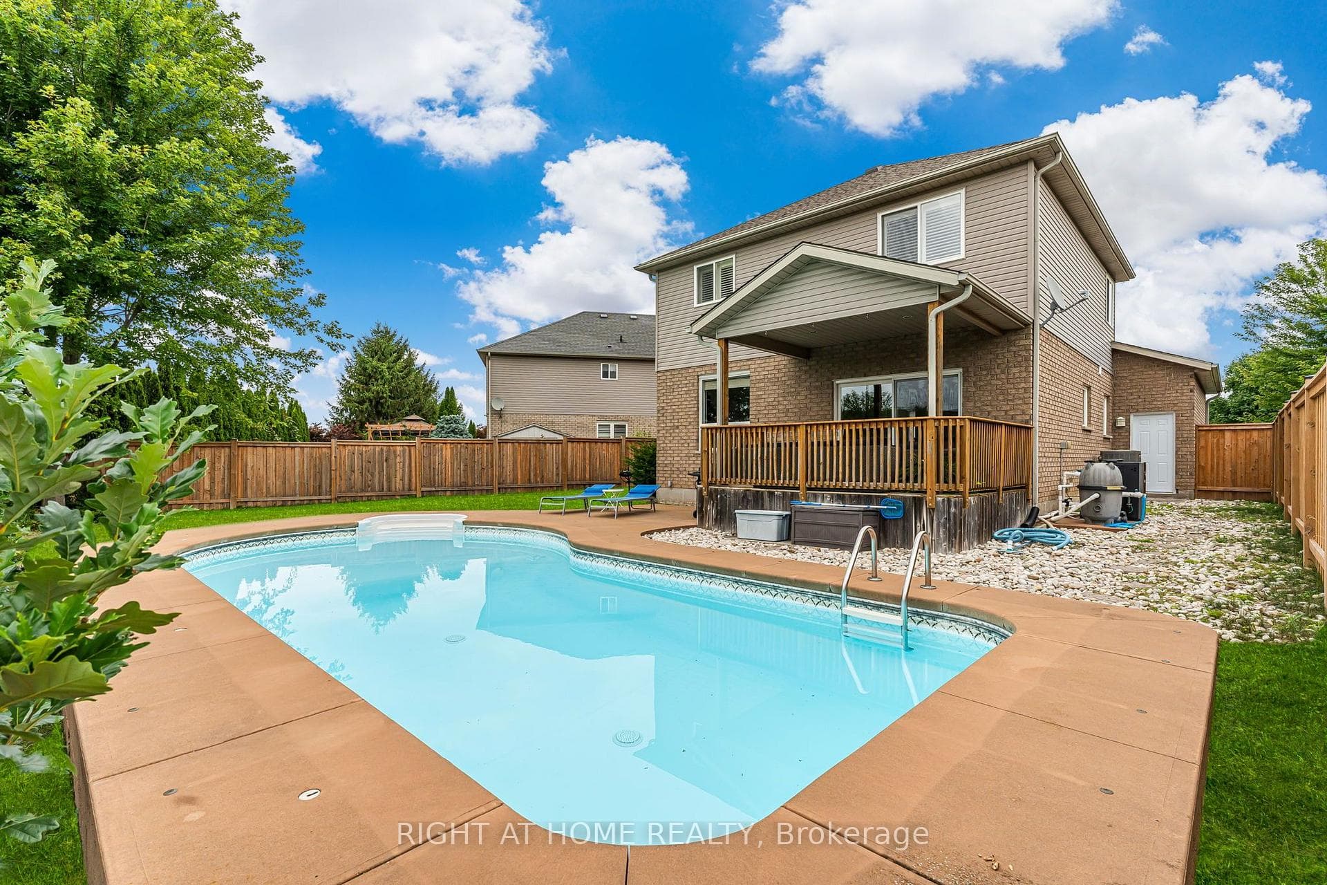 80 Loretta Drive photo 43