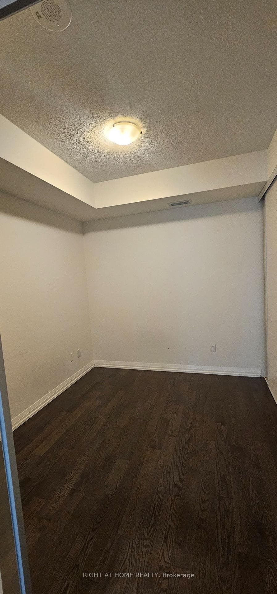 460 Adelaide Street Unit 632 photo 7