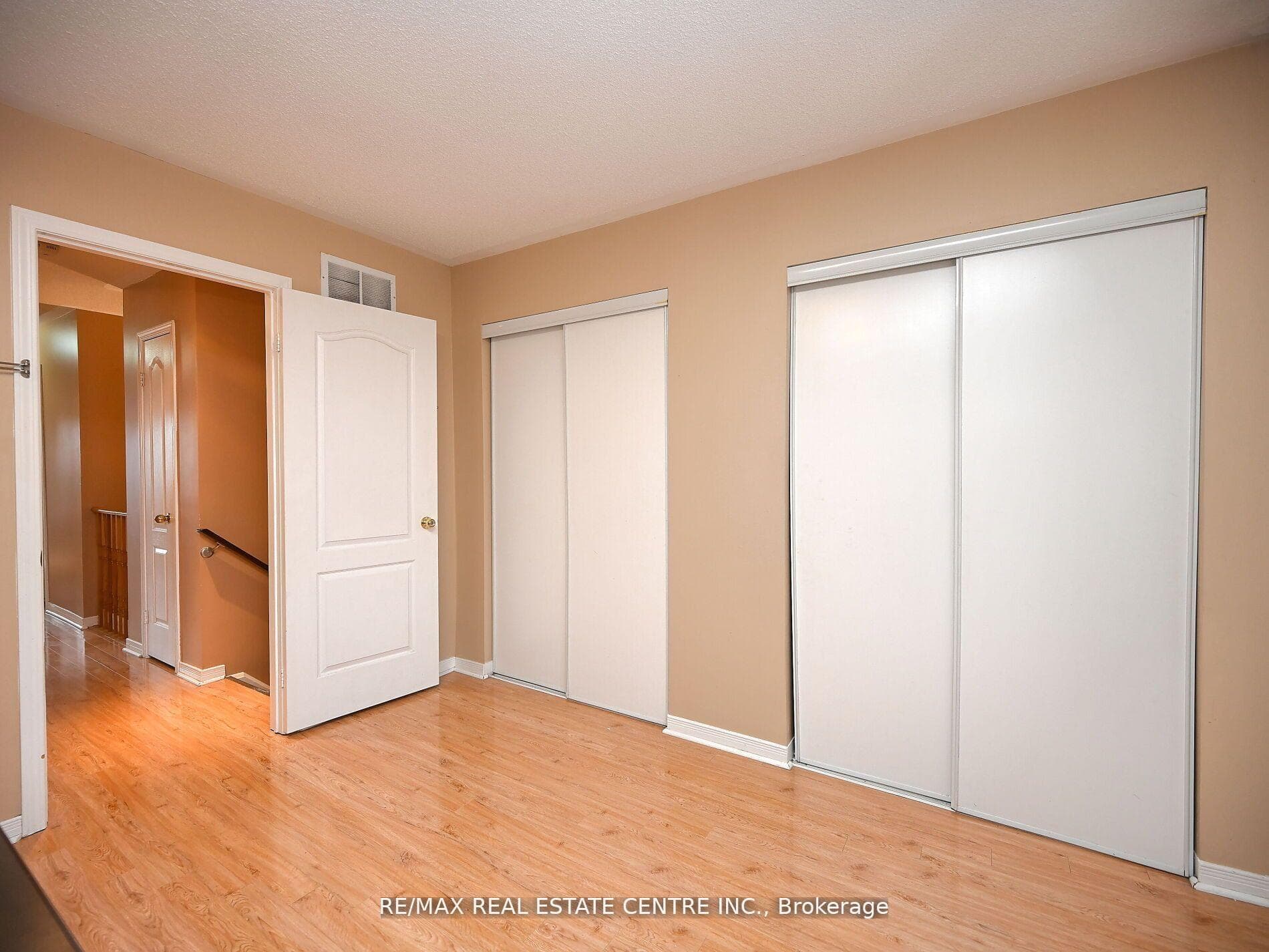 937 Tambourine Terrace photo 18