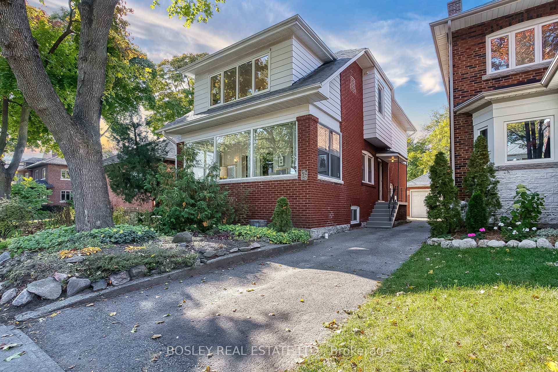 76 Evans Avenue photo 1