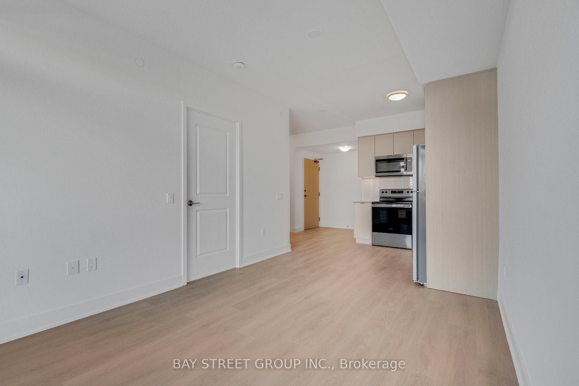 204 Burnhamthorpe Road Unit 906 photo 10
