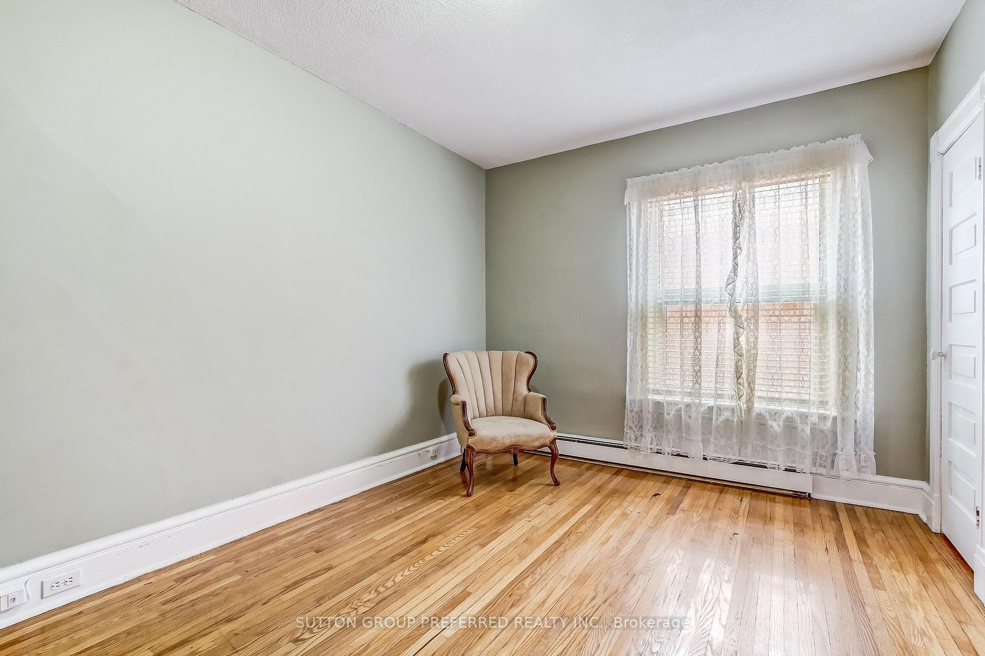 63 SOUTHWICK Street photo 16