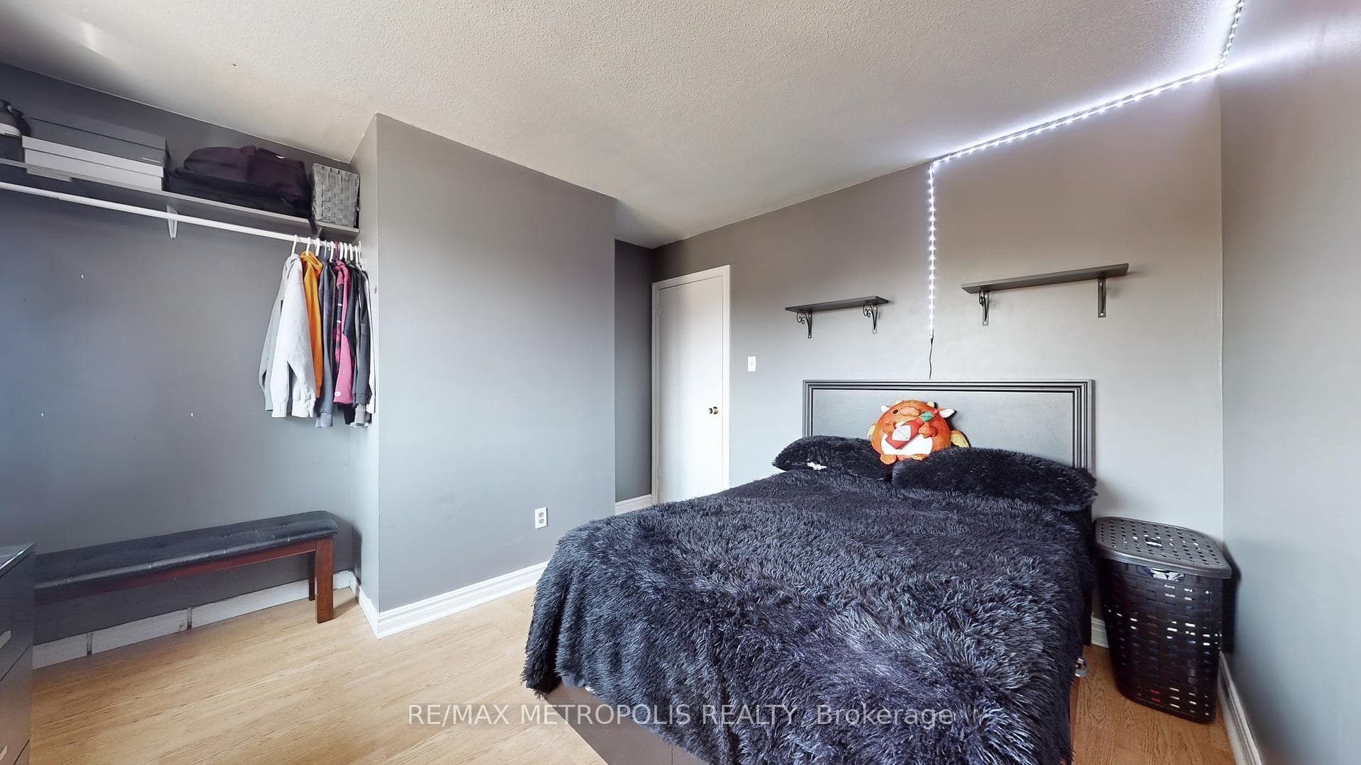 81 Greene Drive photo 17