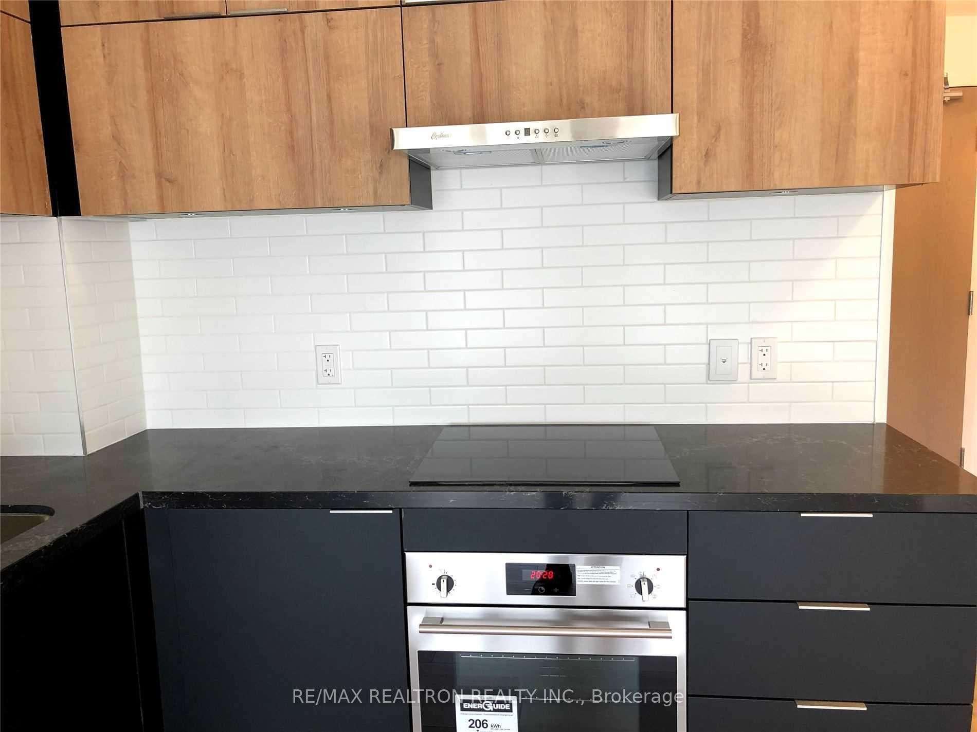 8 Rouge Valley Drive Unit 1110B photo 3