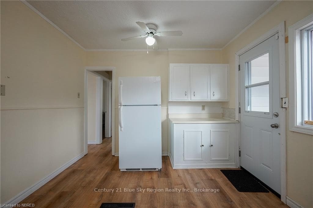 1308 BEATTIE Street photo 6