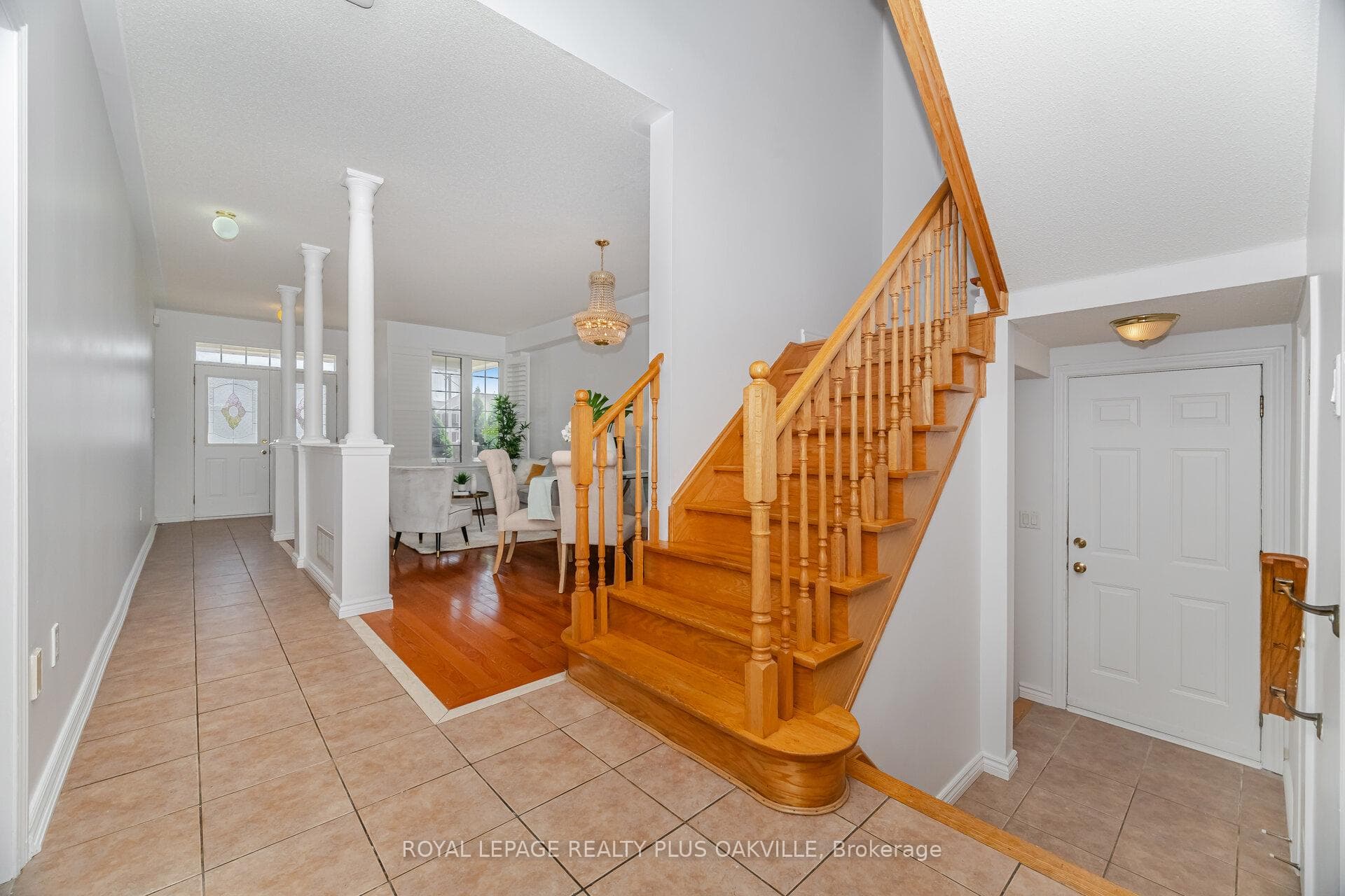 110 Earlsbridge Boulevard photo 33
