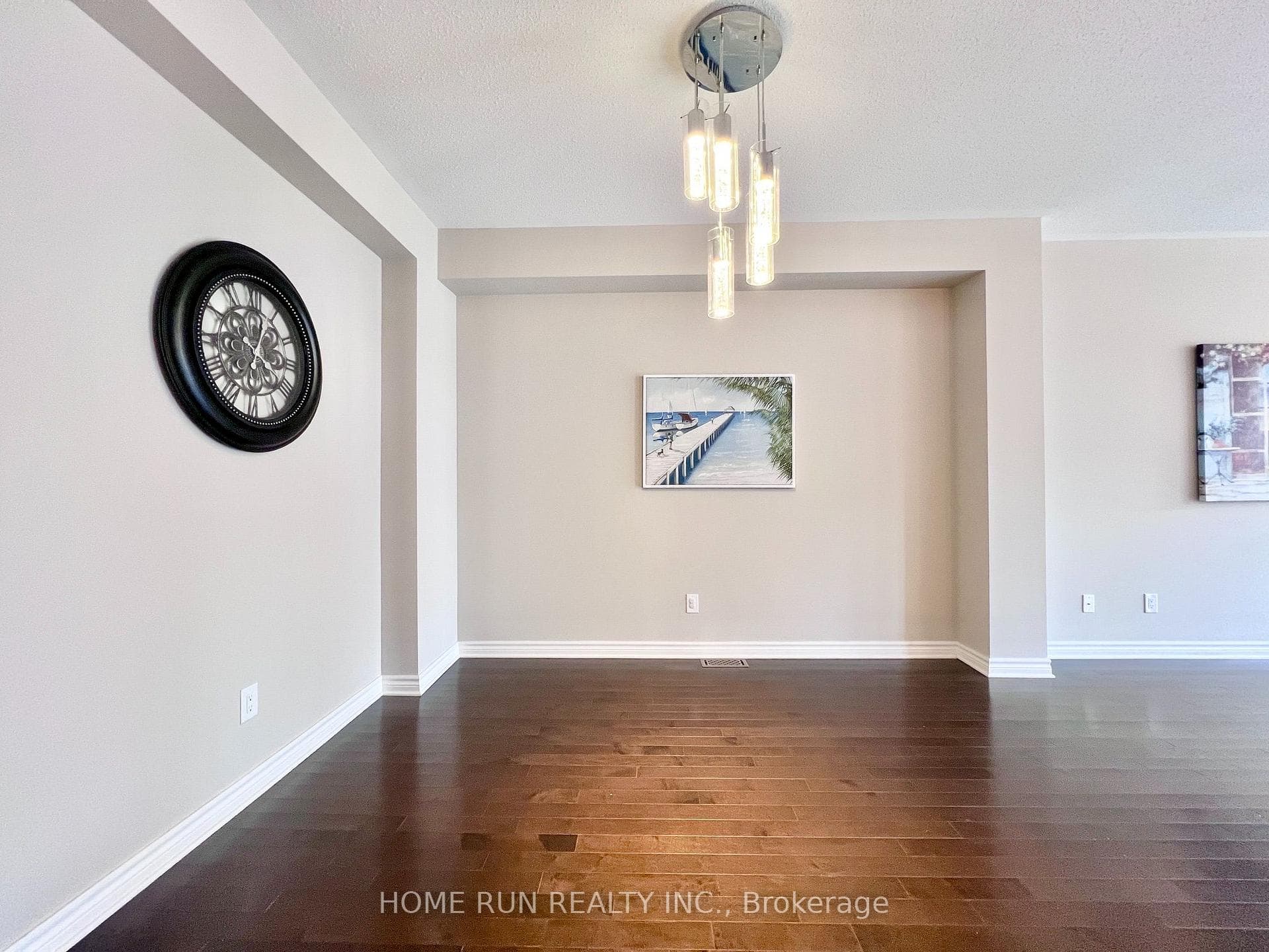 637 Tennant Way photo 10
