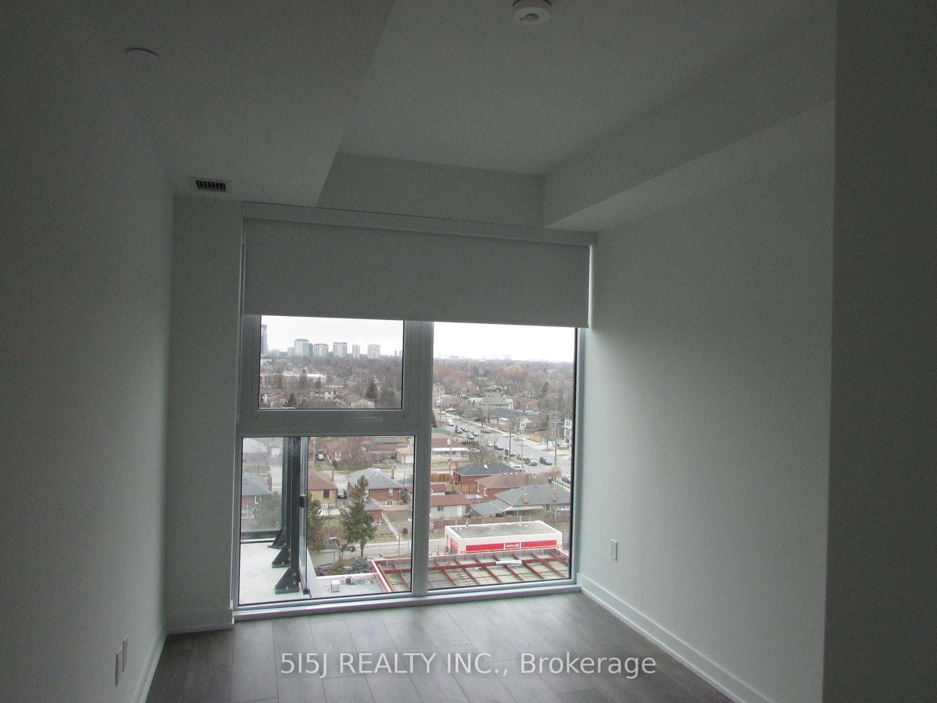 1007 The Queensway N/A Unit 802 photo 4