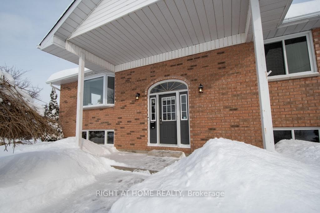 10 Kalman Drive photo 3
