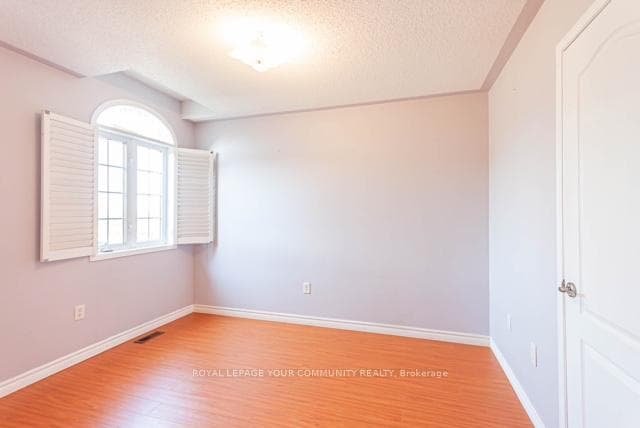 65 Brightsview Drive photo 20