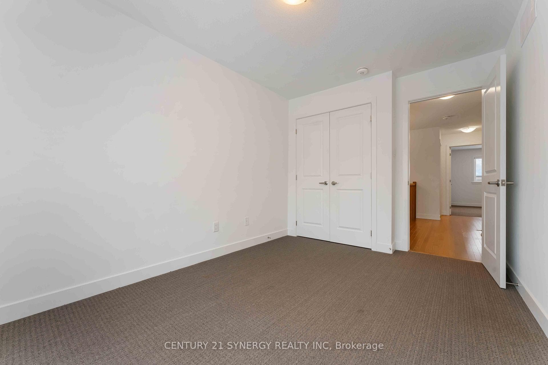 254 Finsbury Avenue photo 35
