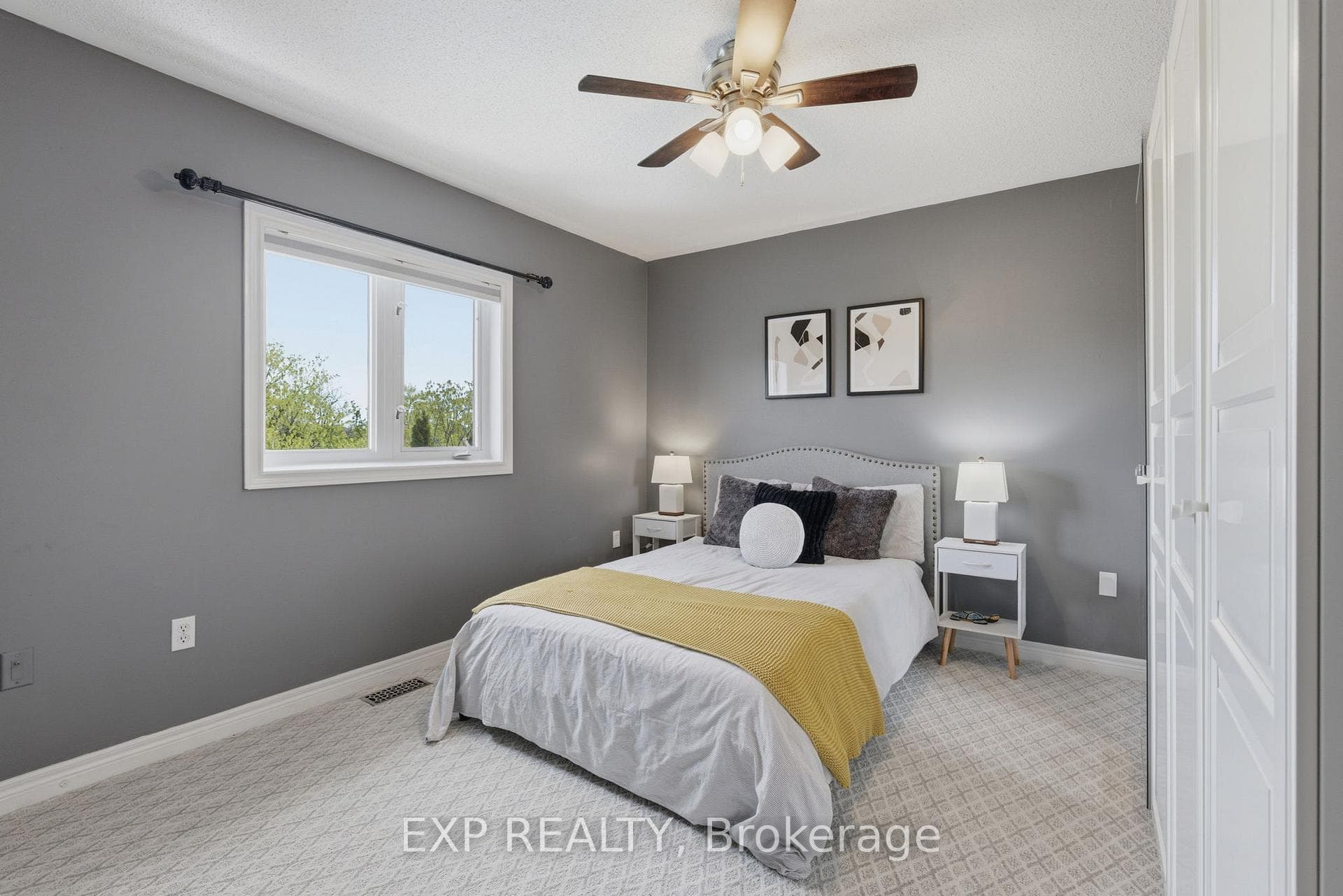 2137 Frontier Drive photo 23