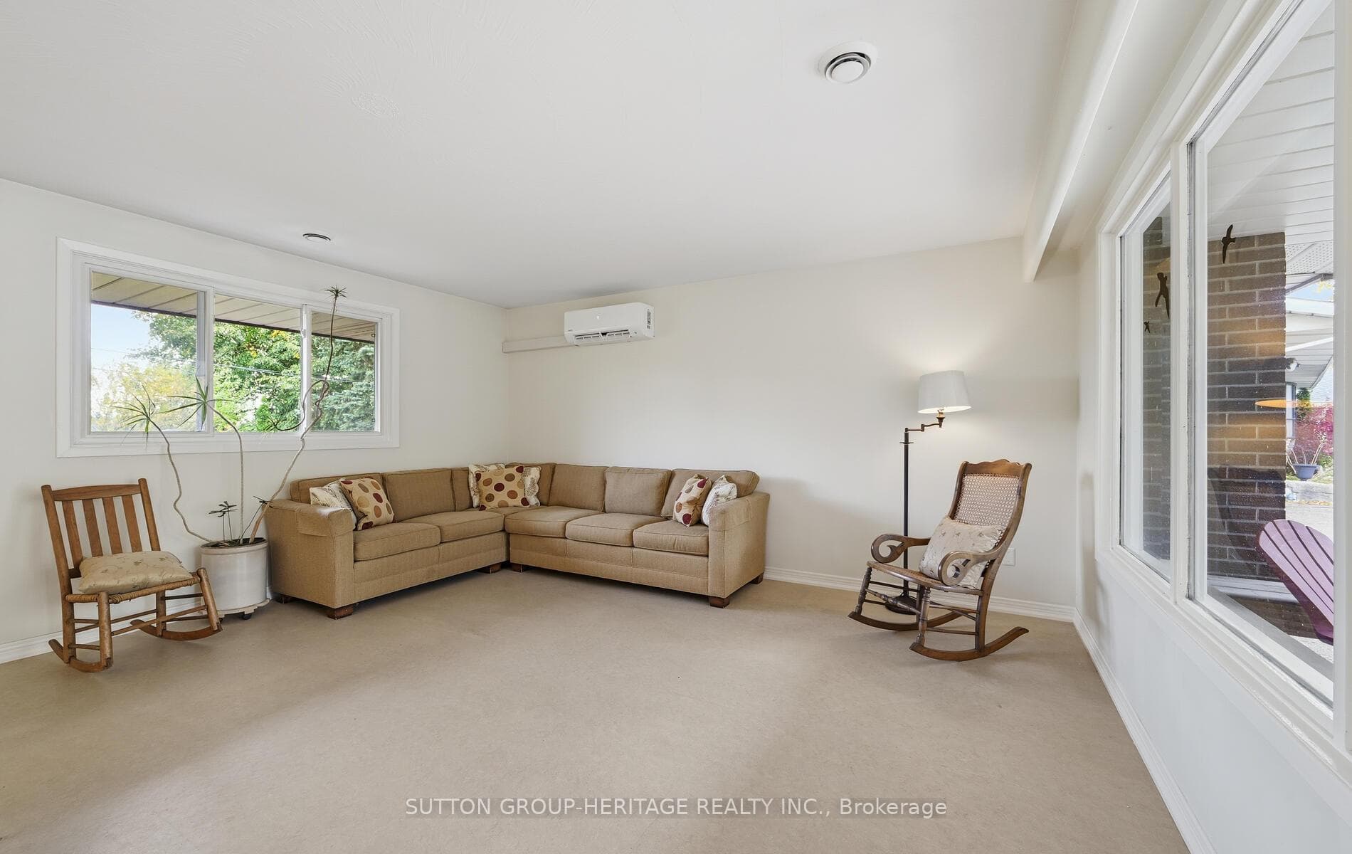 253 Fairlawn Court photo 5