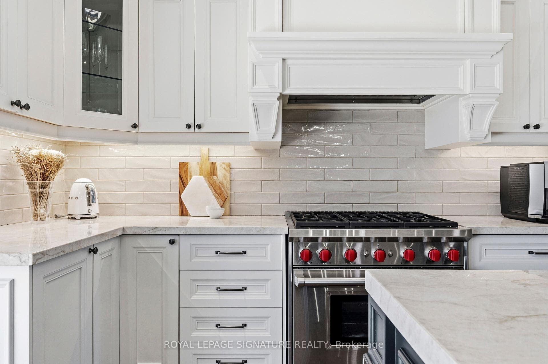 51 Hampshire Heights photo 14