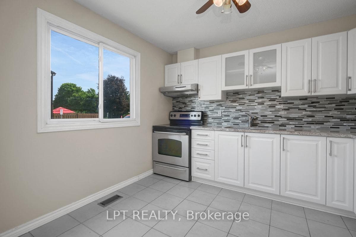 3501 Aladdin Lane Unit 1 photo 16
