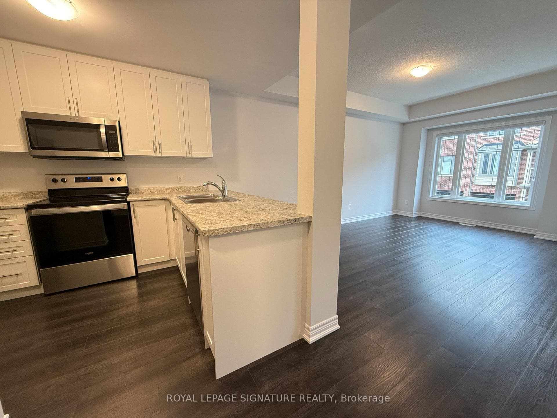 19 Picardy Drive Unit 35 photo 3