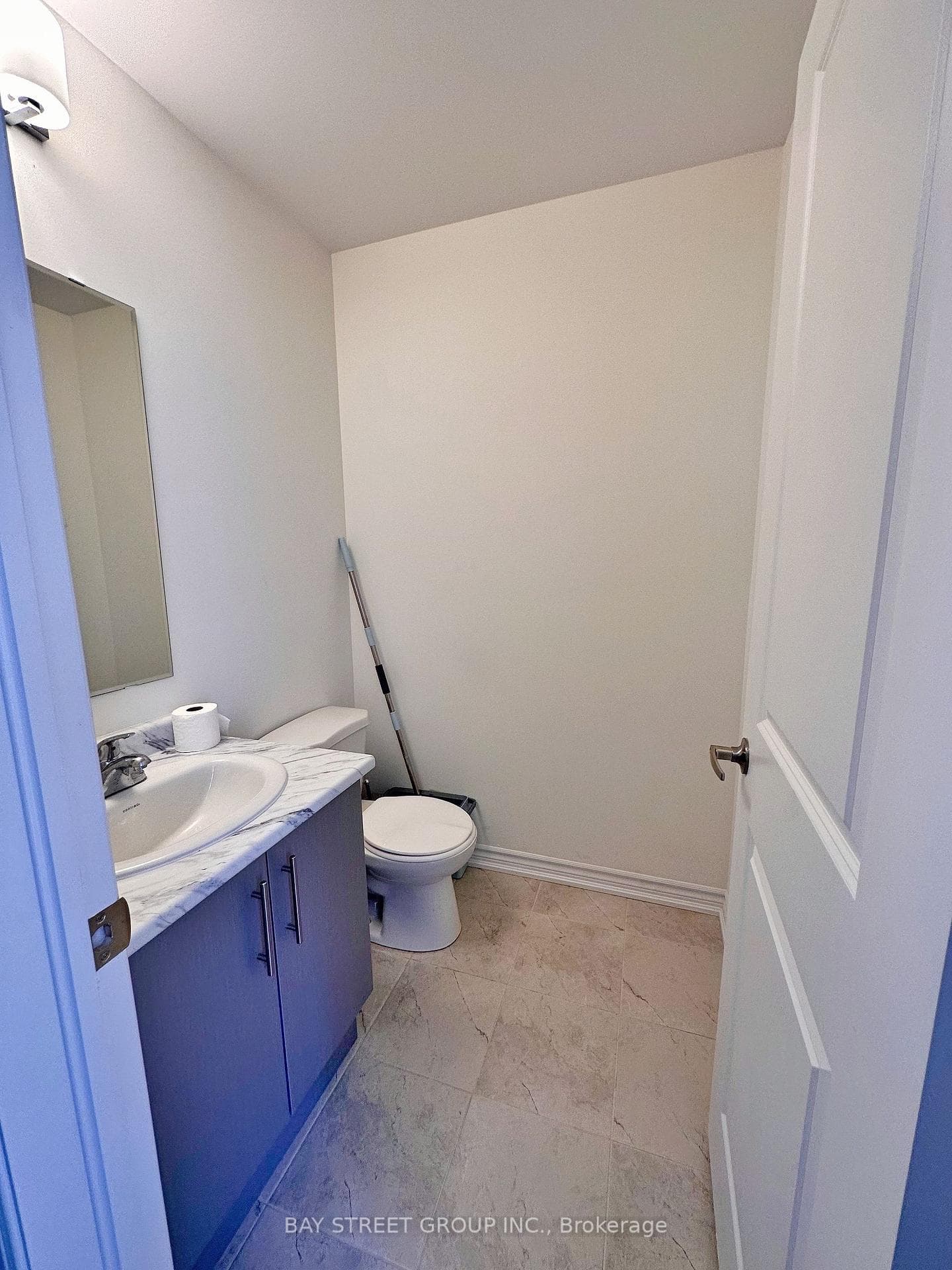 74 Chicago Lane photo 9