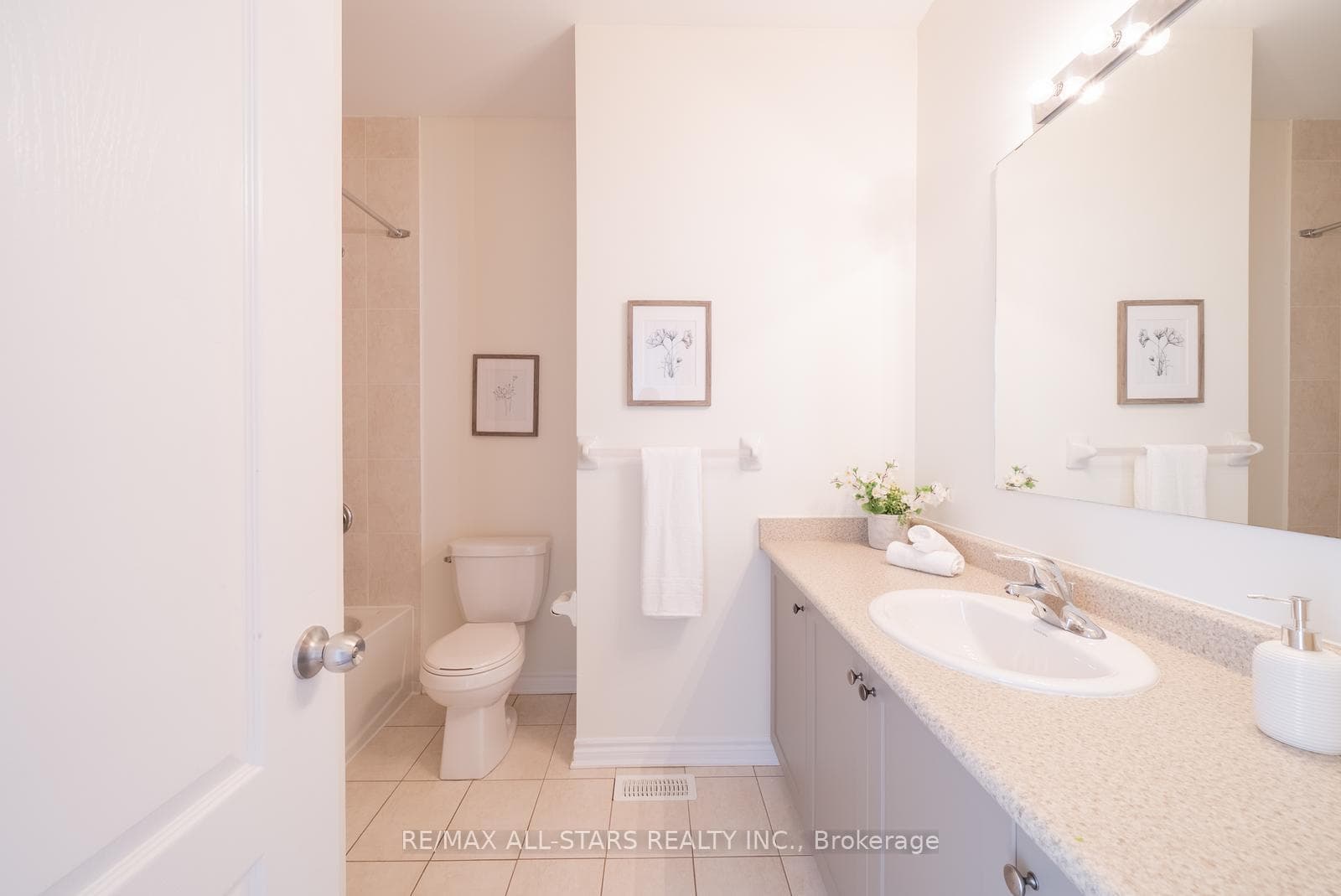 15 Pollock Avenue photo 29