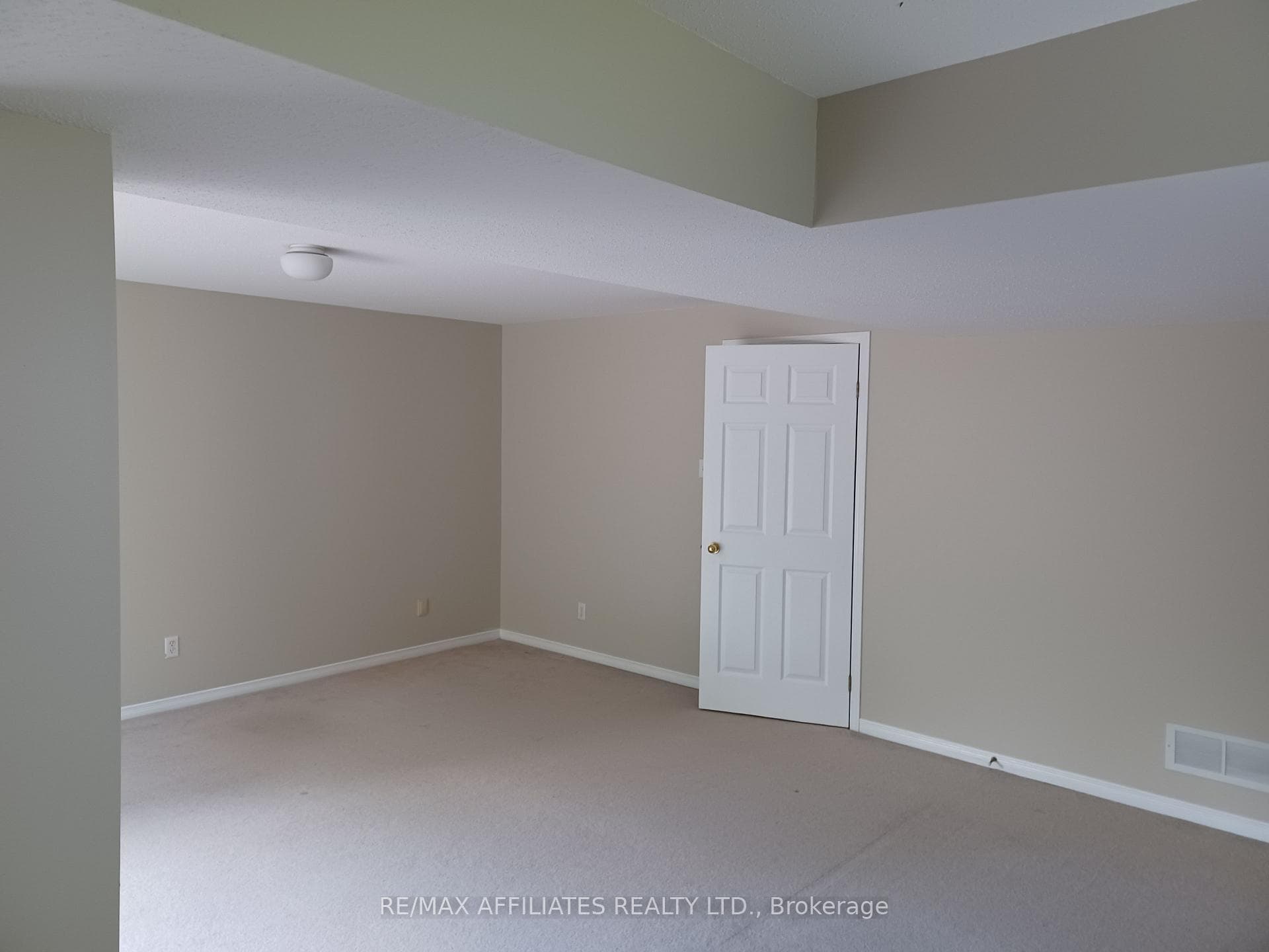 37 Banchory Crescent photo 10