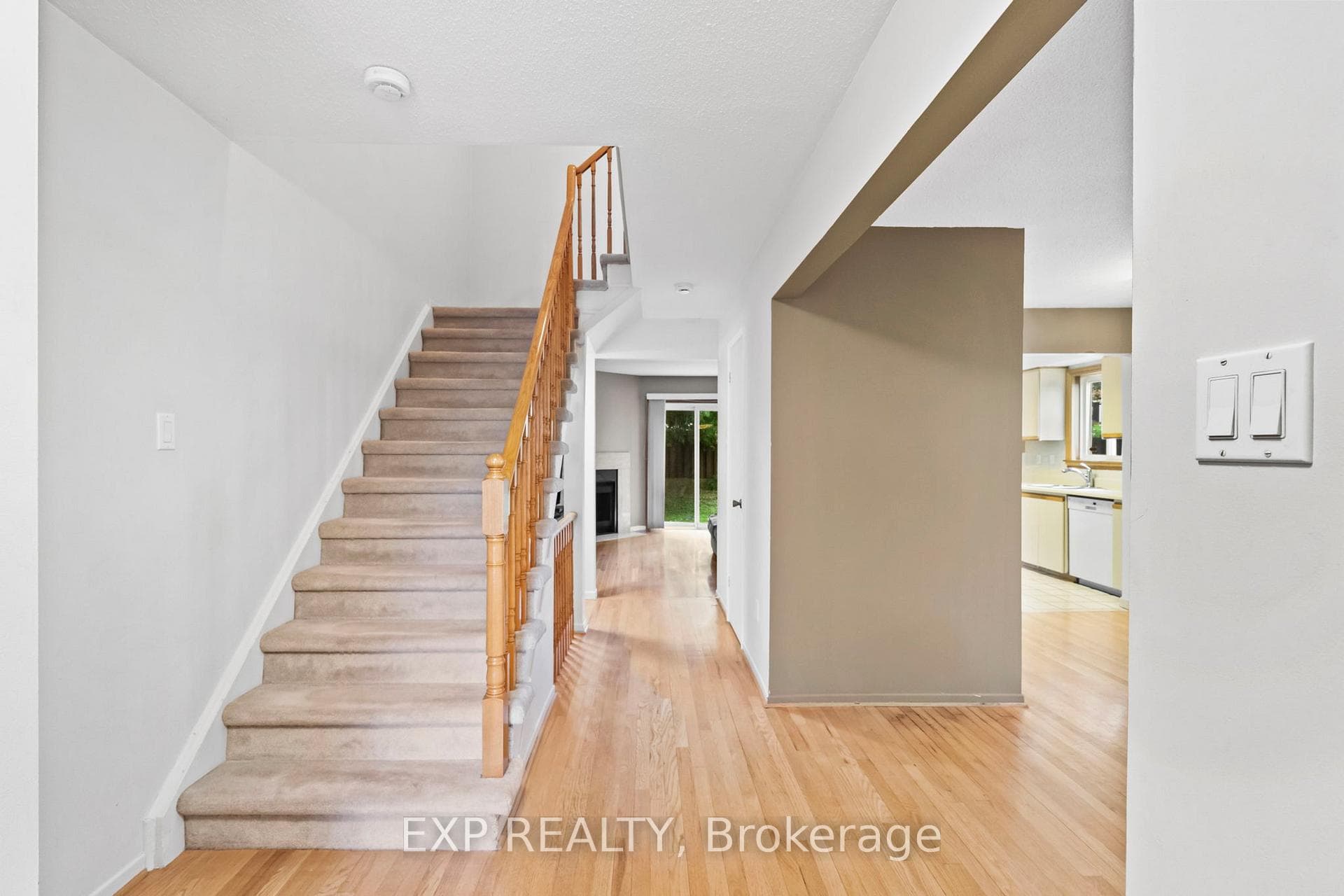 25 Lilac Avenue photo 5
