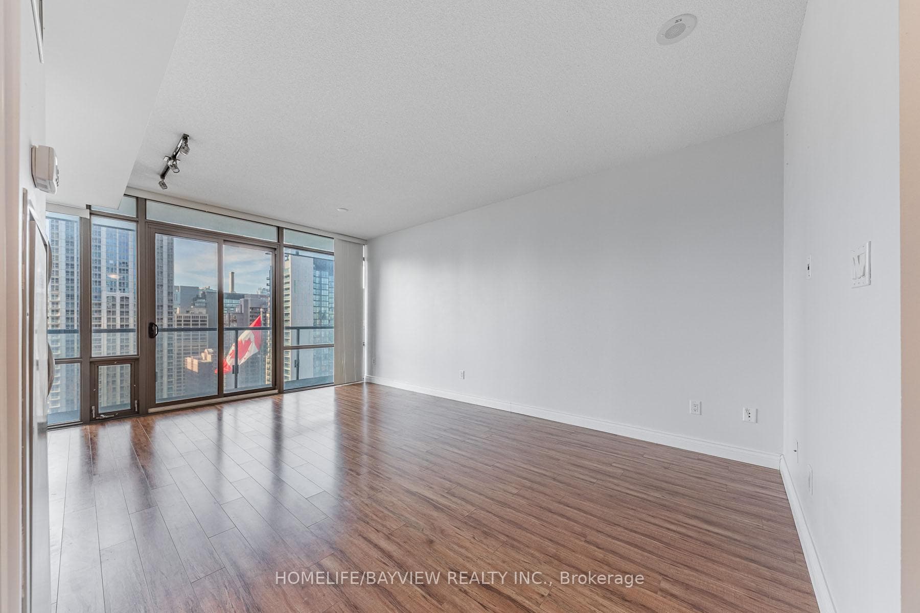 38 Grenville Street Unit 2405 photo 4