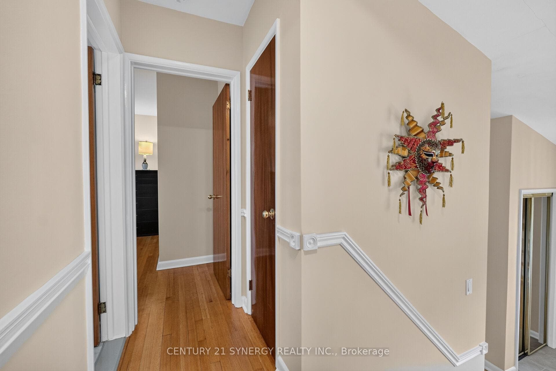 20 Sherry Lane photo 23