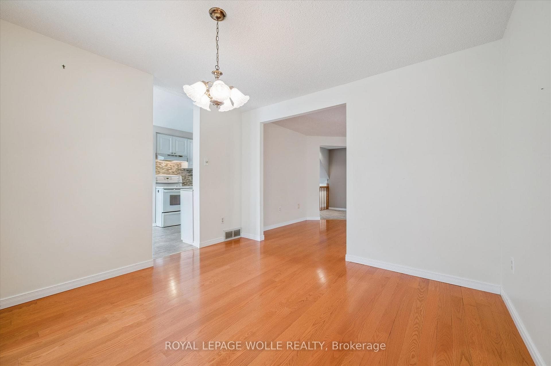 496 Beechwood Drive Unit 1 photo 12
