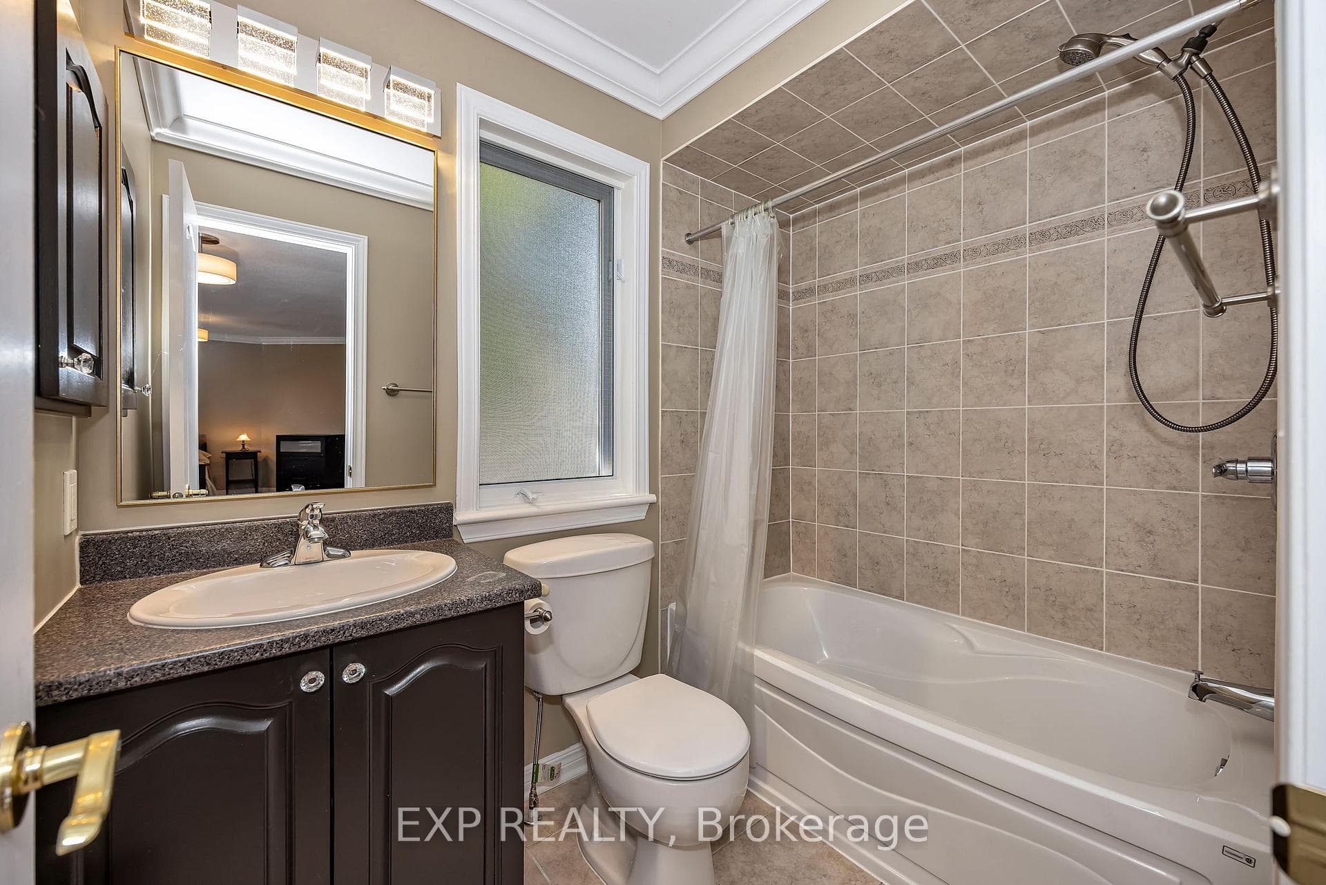 28 Sachs Forest Place photo 15