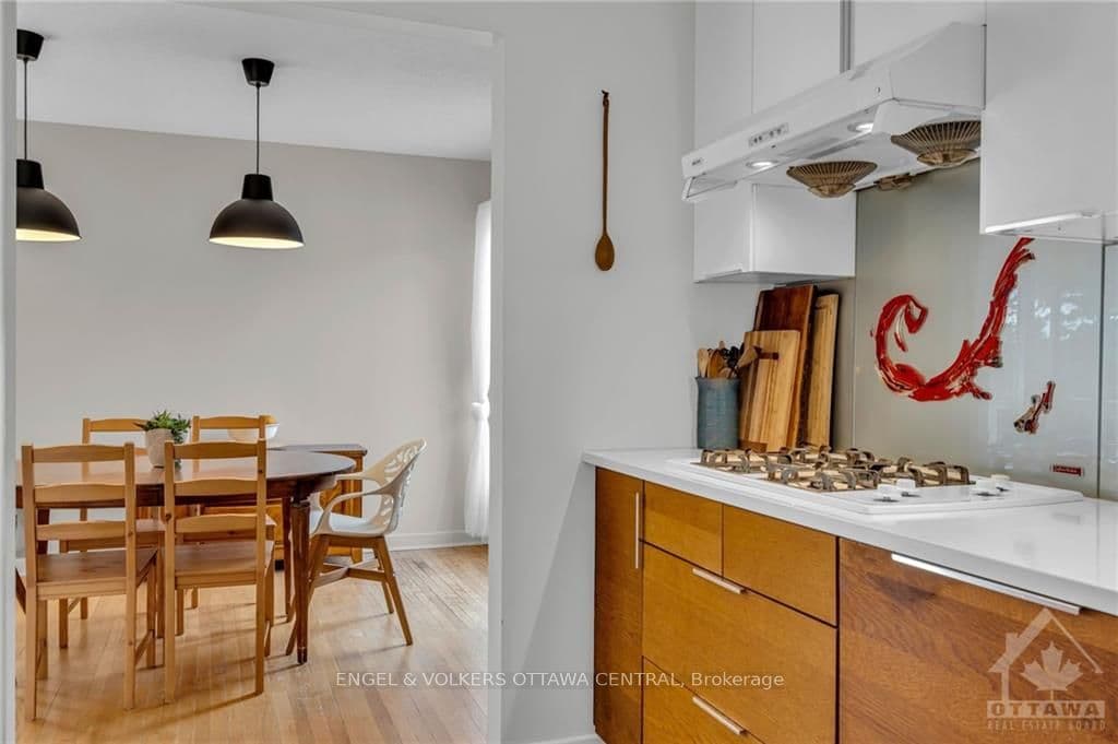 27 MULVAGH Avenue photo 8