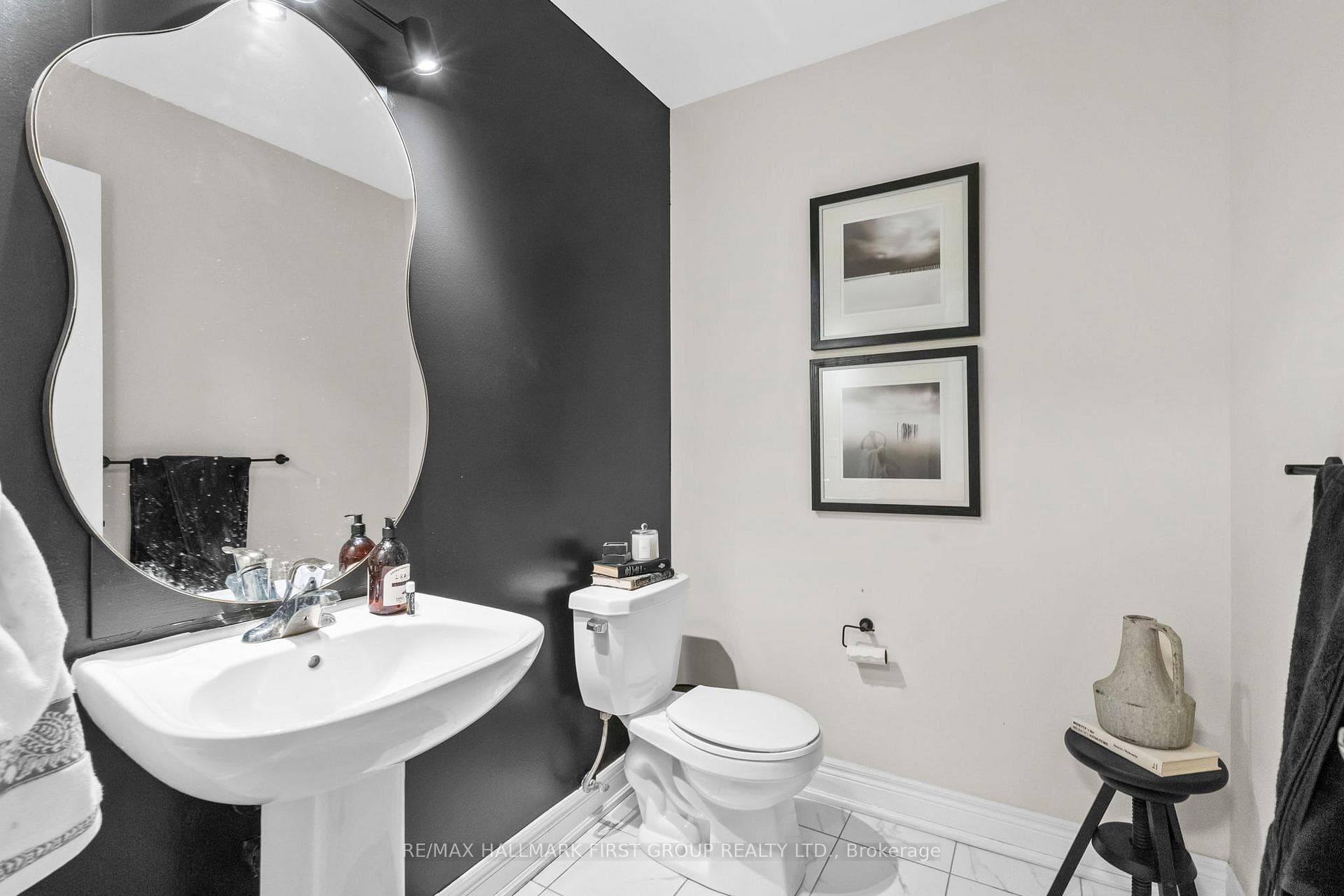 22 Phillipsen Way photo 20