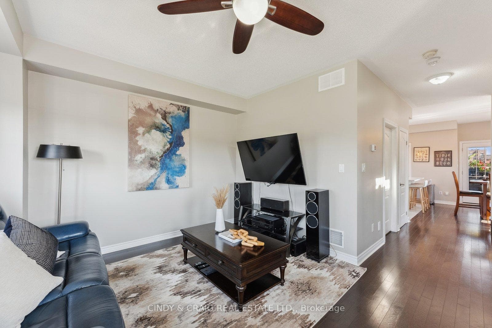 102 Ferris Square photo 10